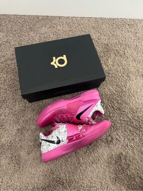 Kobe 4 aunt pearl